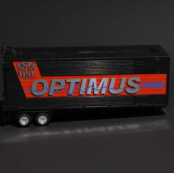 Optimus Primet G2 Transformers 1992 Hasbro Action Figure - Picture 5 of 5